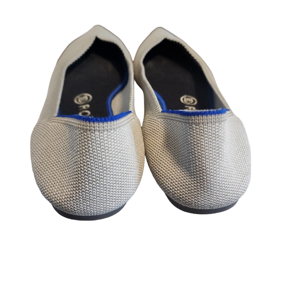 EUC *Retired* Rothy's Light Grey Flax Birdseed The Point Flat - Picture 7 of 10